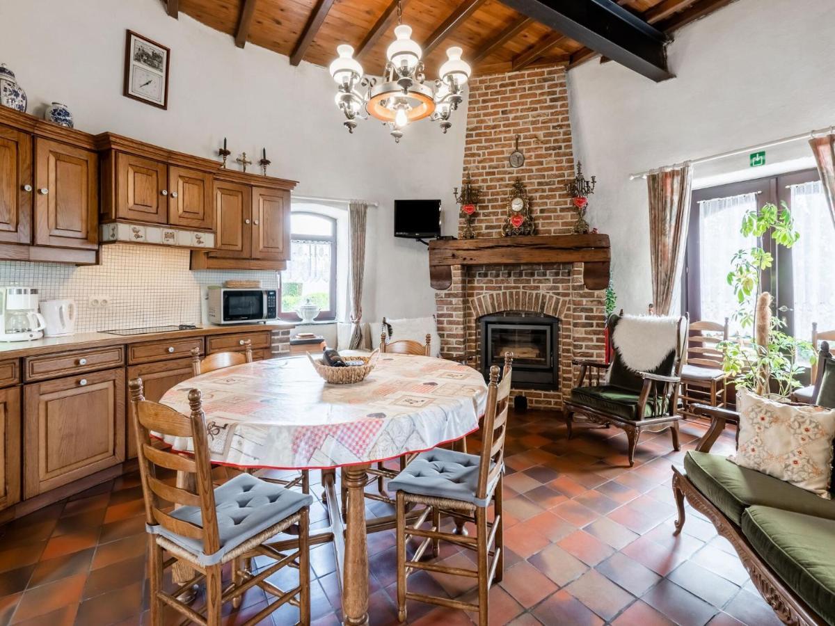 Stunning Holiday Home In Oombergen With Terrace And Garden Zottegem 외부 사진