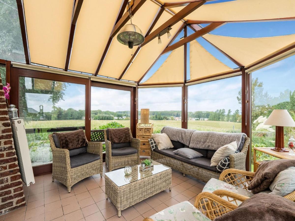 Stunning Holiday Home In Oombergen With Terrace And Garden Zottegem 외부 사진