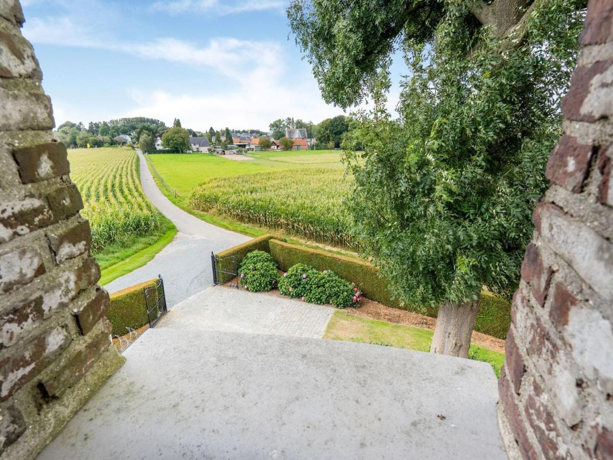 Stunning Holiday Home In Oombergen With Terrace And Garden Zottegem 외부 사진