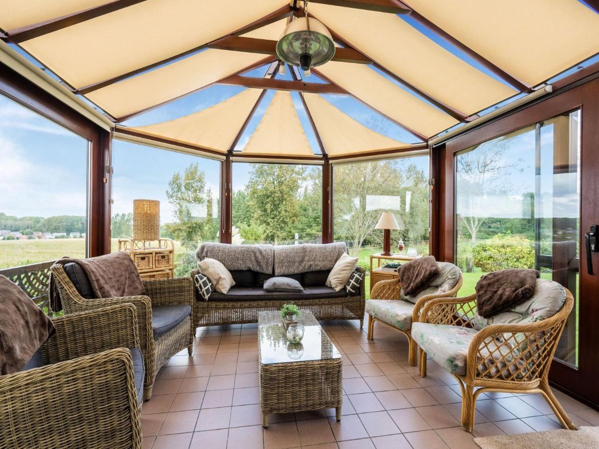 Stunning Holiday Home In Oombergen With Terrace And Garden Zottegem 외부 사진