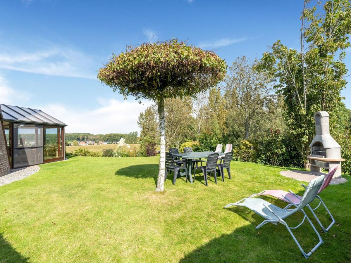 Stunning Holiday Home In Oombergen With Terrace And Garden Zottegem 외부 사진