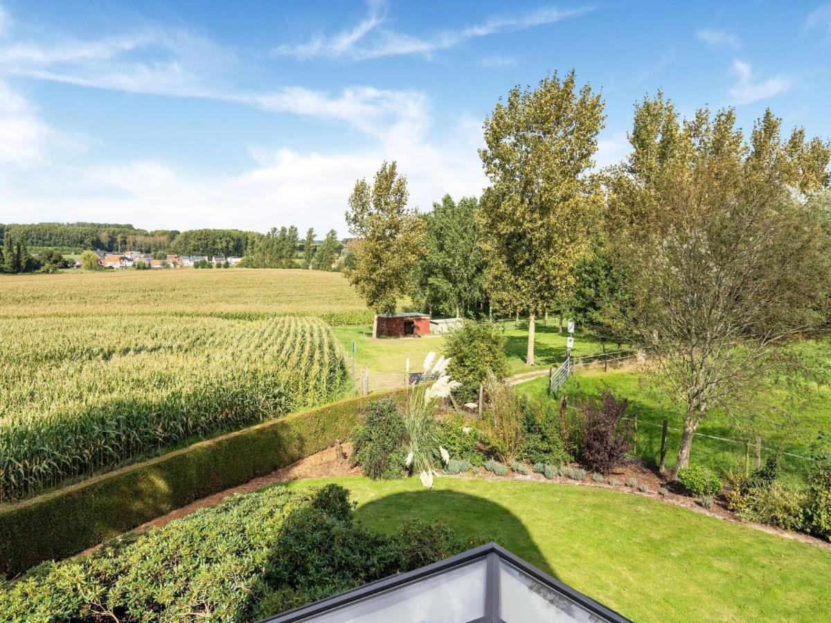 Stunning Holiday Home In Oombergen With Terrace And Garden Zottegem 외부 사진